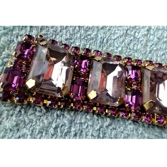 Purple Rhinestone Cocktail Bracelet Vintage Gold Tone Metal Chunky - Picture 10 of 15